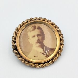 Antique Victorian framed photo mourning pin brooch of well dressed man